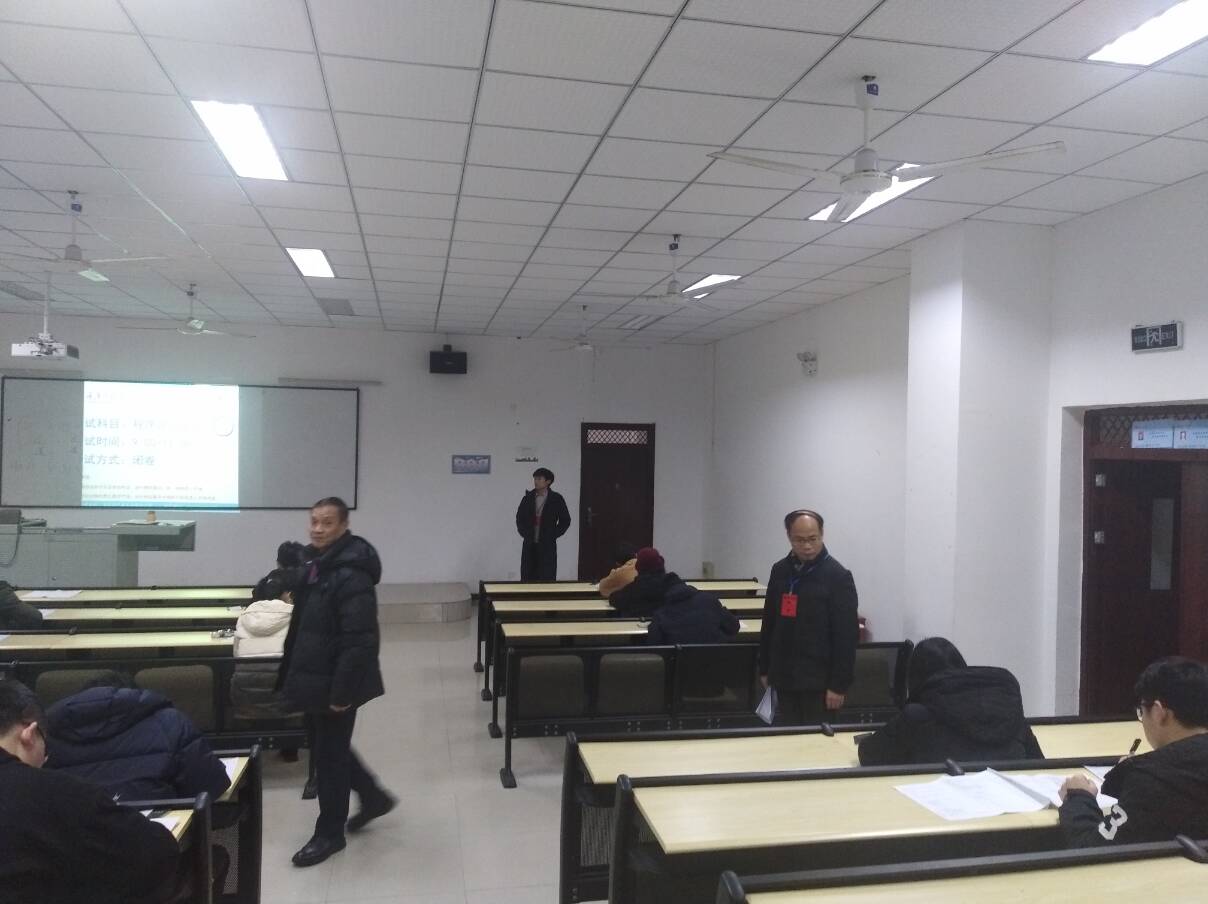 У����һ�Ƶ�˫��У������Ѳ��